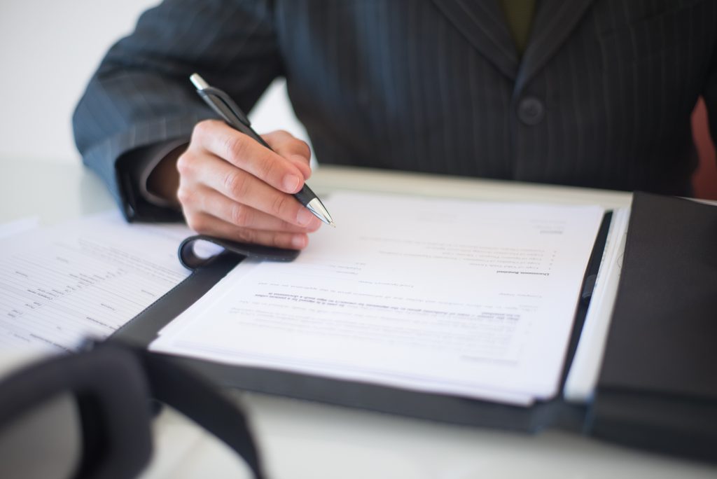 עורך דין מקרקעין – איך הוא יוכל לעזור לכם?